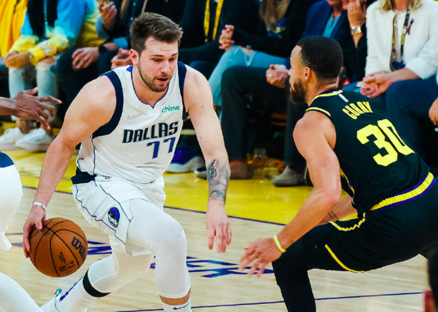 清晨NBA季后赛焦点战,圣安东尼奥马刺遗憾出局,管理层满意,团队化学反应显著的简单介绍 清晨NBA季后赛焦点战,圣安东尼奥马刺遗憾出局,管理层满意,团队化学反应显著的简单介绍